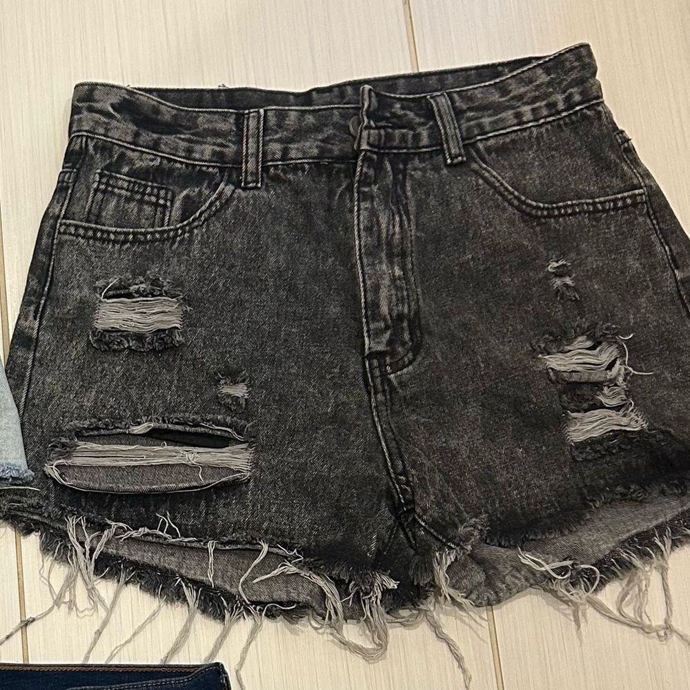 Cute SHEIN gray denim shorts!!